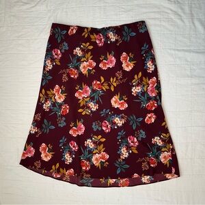 Burgundy floral midi skirt with elastic waistband #floral #midi